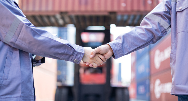 Building a Long-Term Relationship with Your Lumping Service Provider