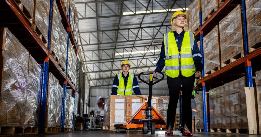 Lean Warehousing: Strategies to Cut Waste and Improve Flow