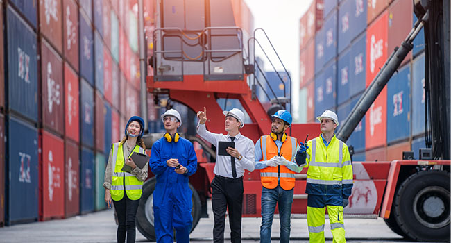 Understanding In-House Warehouse Labor and Outsourced Lumper Services